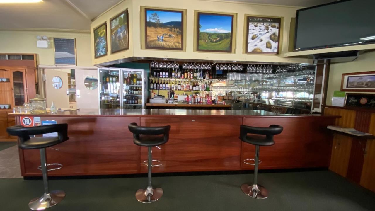 Bucketts Way Motel Глостър Екстериор снимка