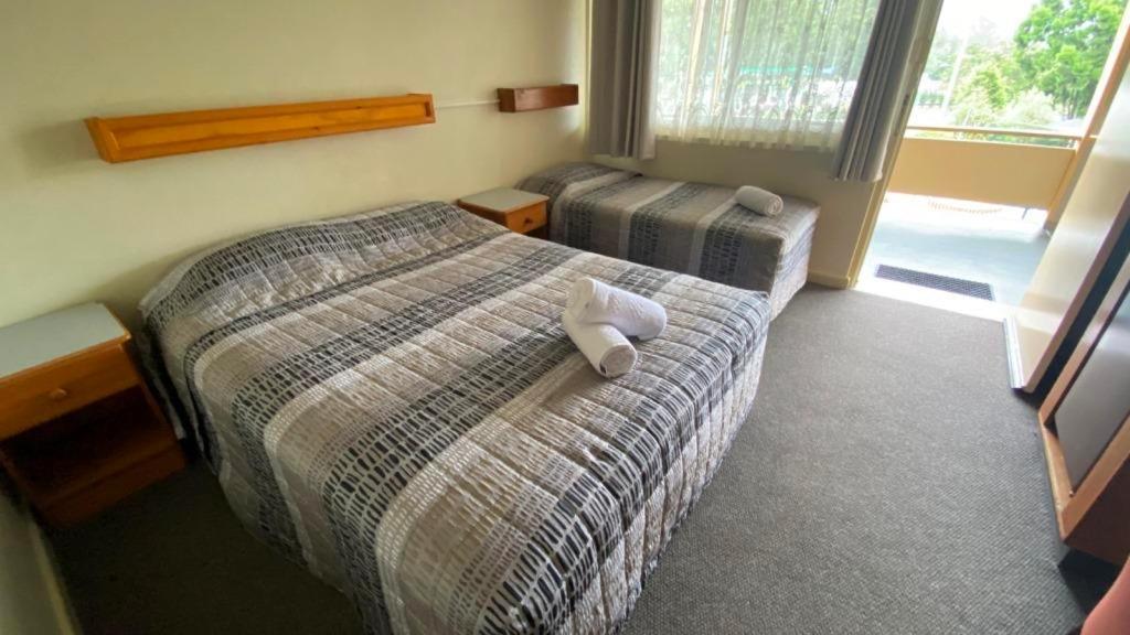 Bucketts Way Motel Глостър Екстериор снимка