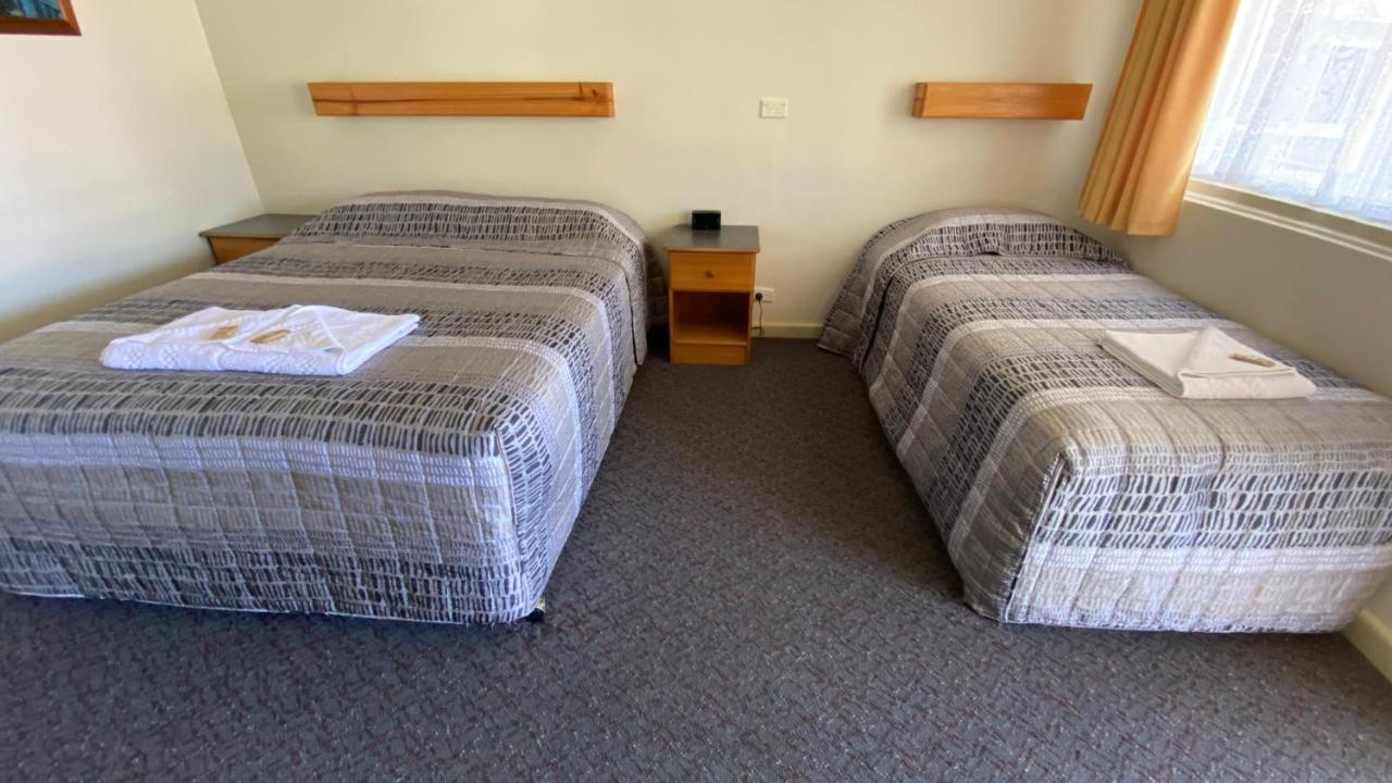 Bucketts Way Motel Глостър Екстериор снимка