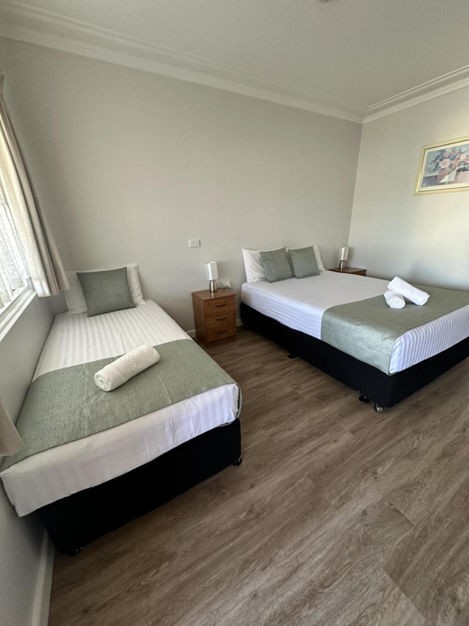 Bucketts Way Motel Глостър Екстериор снимка